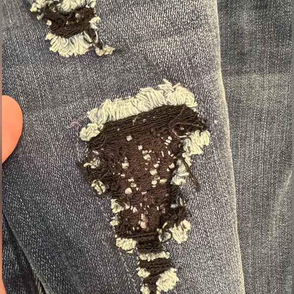 Denim jeans with lace accents - Picture 4 of 4